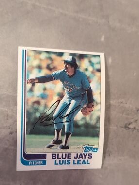5/$15 Topps Blue Jays Luis Leal Signed Baseball Card